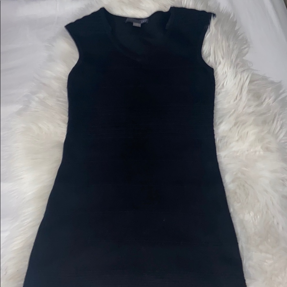 Cute little black dress